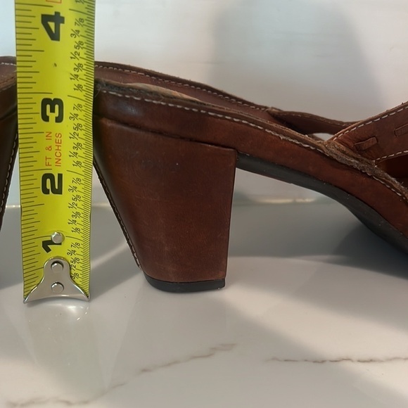 Clarks Artisan Collection Diane Distressed Leather Mule Size 8 - Picture 9 of 12